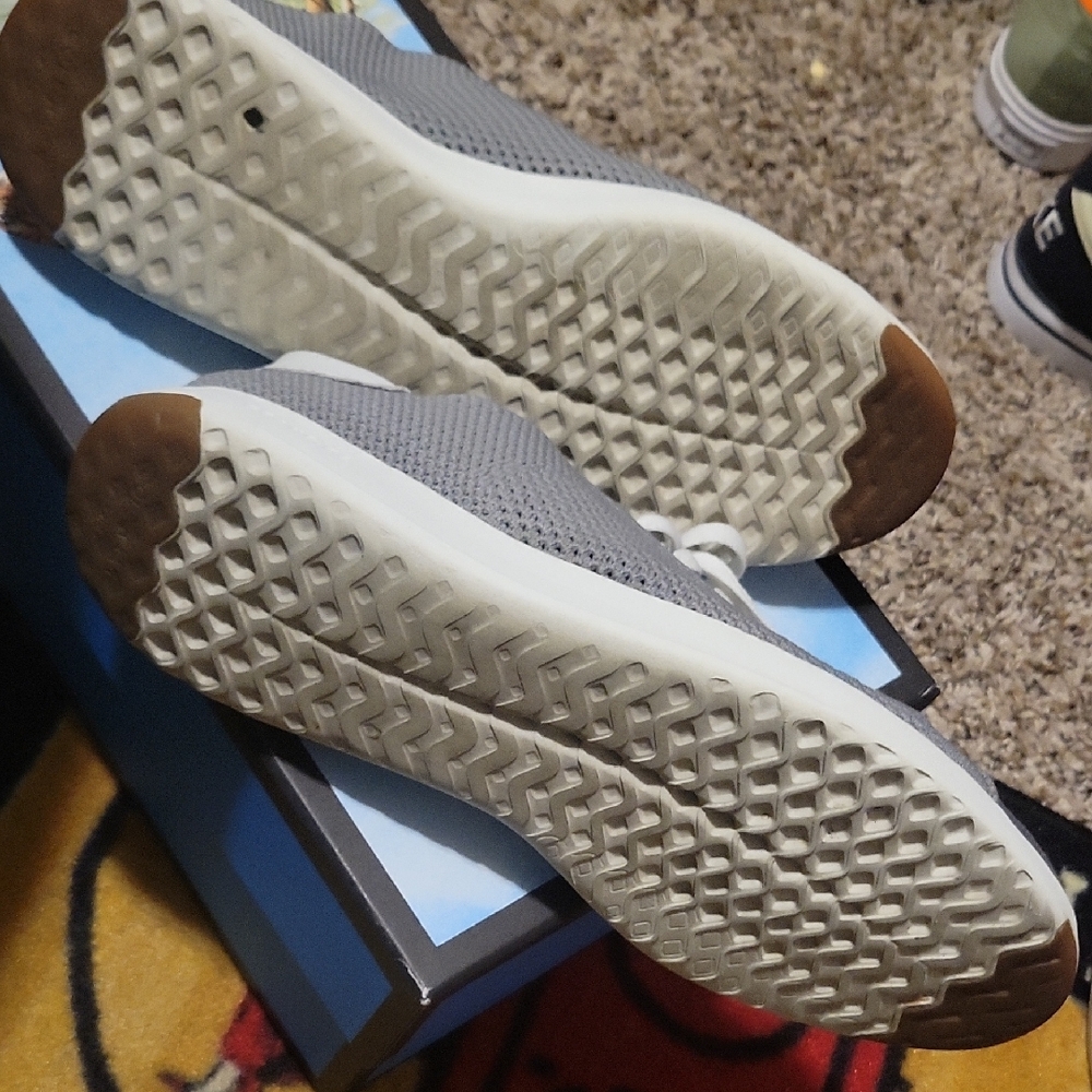 Cole Haan White and Gray Casual Sneakers - Picture 9 of 12